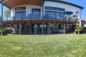 The Copper Rockfish - Кортні