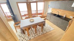 La Bergerie 10-12 personnes au pied des pistes à Montalbert