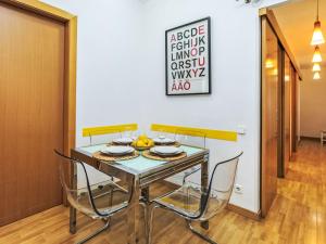 Apartment Sants-Montjuïc- Avenida Madrid by Interhome