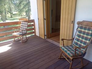 Bellamonte Villa Larici primo piano