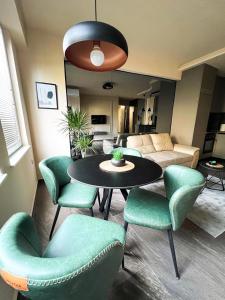 2-Bedroom Luxe with FREE parking by He-Ra Apartments Skopje