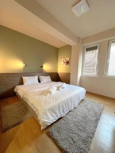 2-Bedroom Luxe with FREE parking by He-Ra Apartments Skopje