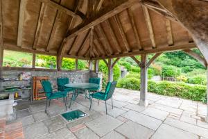 Chalets Fleurs De Mai Cottage Heated Pool Playgrounds View : photos des chambres