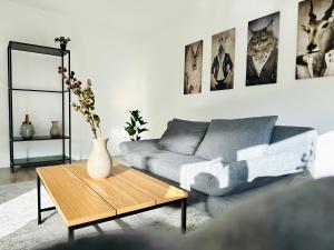 Großzügige Wohnung - 6 Personen-3 Schlafzimmer- Parkplatz- Waschmaschine-2 Balkone