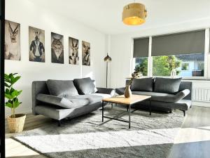 Großzügige Wohnung - 6 Personen-3 Schlafzimmer- Parkplatz- Waschmaschine-2 Balkone