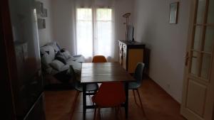 Appartements Les Bastides Appartement tout confort, parking prive piscine : photos des chambres