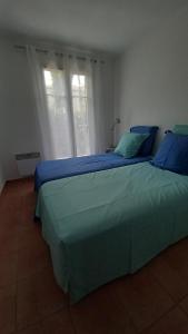 Appartements Les Bastides Appartement tout confort, parking prive piscine : photos des chambres