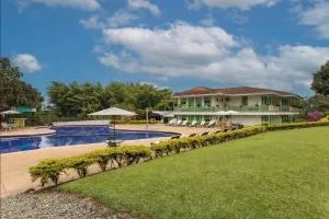 Hotel Eden Parque del Cafe - 卡拉尔卡