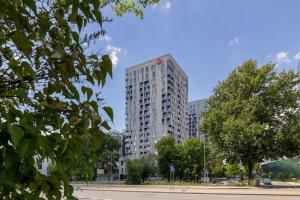 SOKOLSKA 30 TOWERS apartments -PARKING- NEW- LUX- SAUNA- GYM- and GOOD VIEW