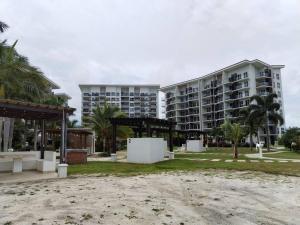 Trip Vacacional frente al mar y piscina