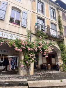 Maisons de vacances No 10 Vic Fezensac : photos des chambres