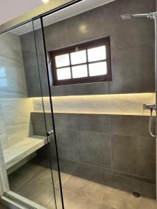 Great House, Amazing location!!