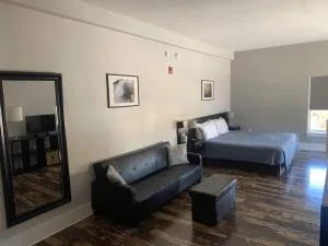 Northport Inn Boutique Hotel R203 - Suttons Bay