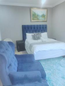 Choosers Express Hotel Room 6