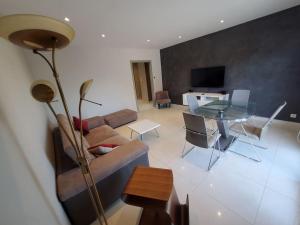 Le carreau parking et balcon-Groupama Stadium-Eurexpo