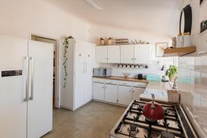 Silvertree Collective Central Family Home