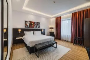 共和旅馆 - 锡比乌