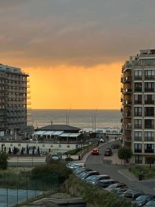 ZeeNest - Stijlvolle studio met terras nabij de zee