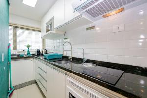 Apartamento 1 Quarto Lindíssimo, Garagem - SEV2402