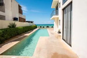 Fantastic beachfront Penthouse for 10 guests - Conkal