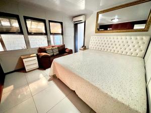 Casa em condomínio Luxuoso de Angra dos Reis que comporta até 8 pessoas.