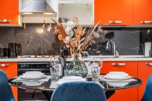 Casa Luce - bright, stylish and central