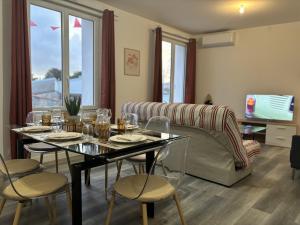 Appartements Le Corail, Appartement Confort, Centre-ville : photos des chambres