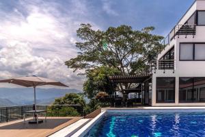 Casa con piscina privada, El Higuerón, Nocaima