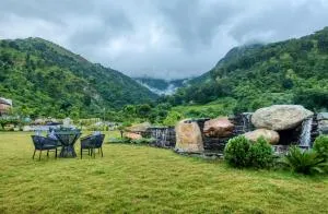 Corbett Vanvaas Resort - Bhatrojkhan