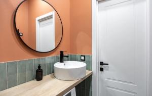 1 Bd Green Home OAK