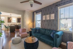Fam-Biz Friendly 3BD with Fire pit & BBQ - Downtown