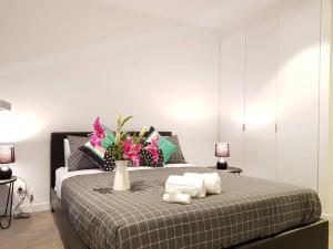 Spectacular MelbCBD 3BR2BTH FreeParking SthrnCrs