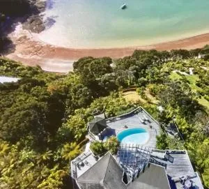 Pomare Beach Chalet - Opua