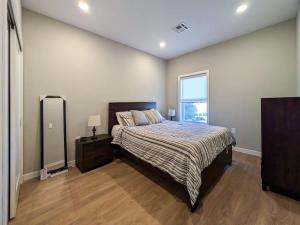 324 Brand New 1 Bedroom 1 Bath 1 Kitchen 1 Liv