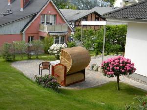 Ferienhaus in Goehren mit Schwimmbecken