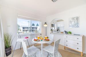 1 Costa Smerelda, 16 Soldiers Point Rd - filtered water views