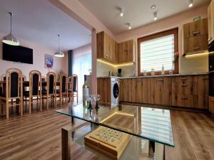 Holiday Home Wi niowa with Pool and Mountain Views