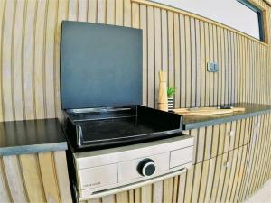 Villa dArchitecte avec Piscine Chauffée, Terrasse et Services Hôteliers à Soorts-Hossegor - FR-1-791-11