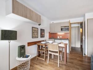 Val Thorens : Appartement moderne 4 pers avec parking et vue sur pistes - FR-1-640-66