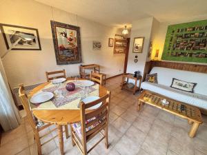 Appartements Studio cabine cosy avec jardin privatif a Praz-Sur-Arly - FR-1-603-110 : photos des chambres