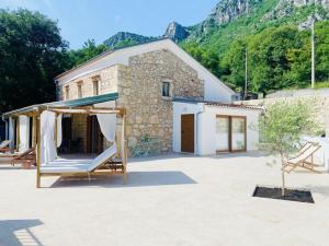 Casa di Nika charming stone villa 