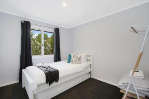 Marshmallow Retreat - Bright