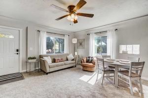 Newly Built 3BD Retreat w Mtn Views & Game Room