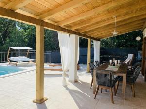 Casa di Nika charming stone villa 