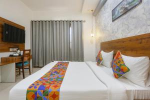 FabHotel New Journey Hospitality - Nr MG Road & Sikanderpur Metro Station