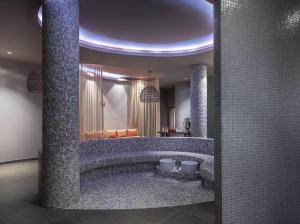 Isabella Island Hotel & Villas