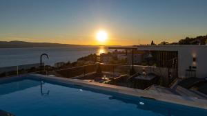 NEW Seaview Villa Gabriel with private heated pool and a Hot-tub