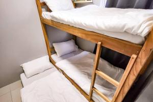 Homey 2br Apt 5 in Makati City