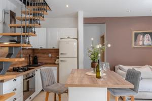 Apartment Four Seasons