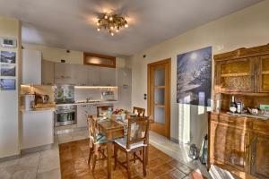 Villa Ornella, Belvedere - Theater Home